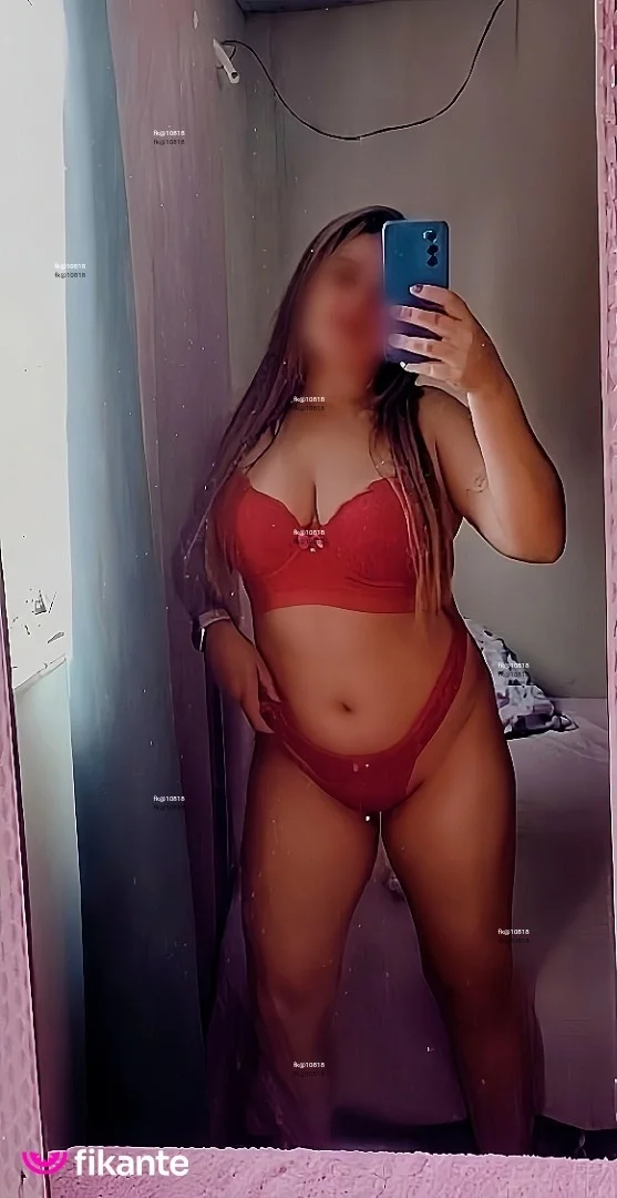 foto de Lary branquinha