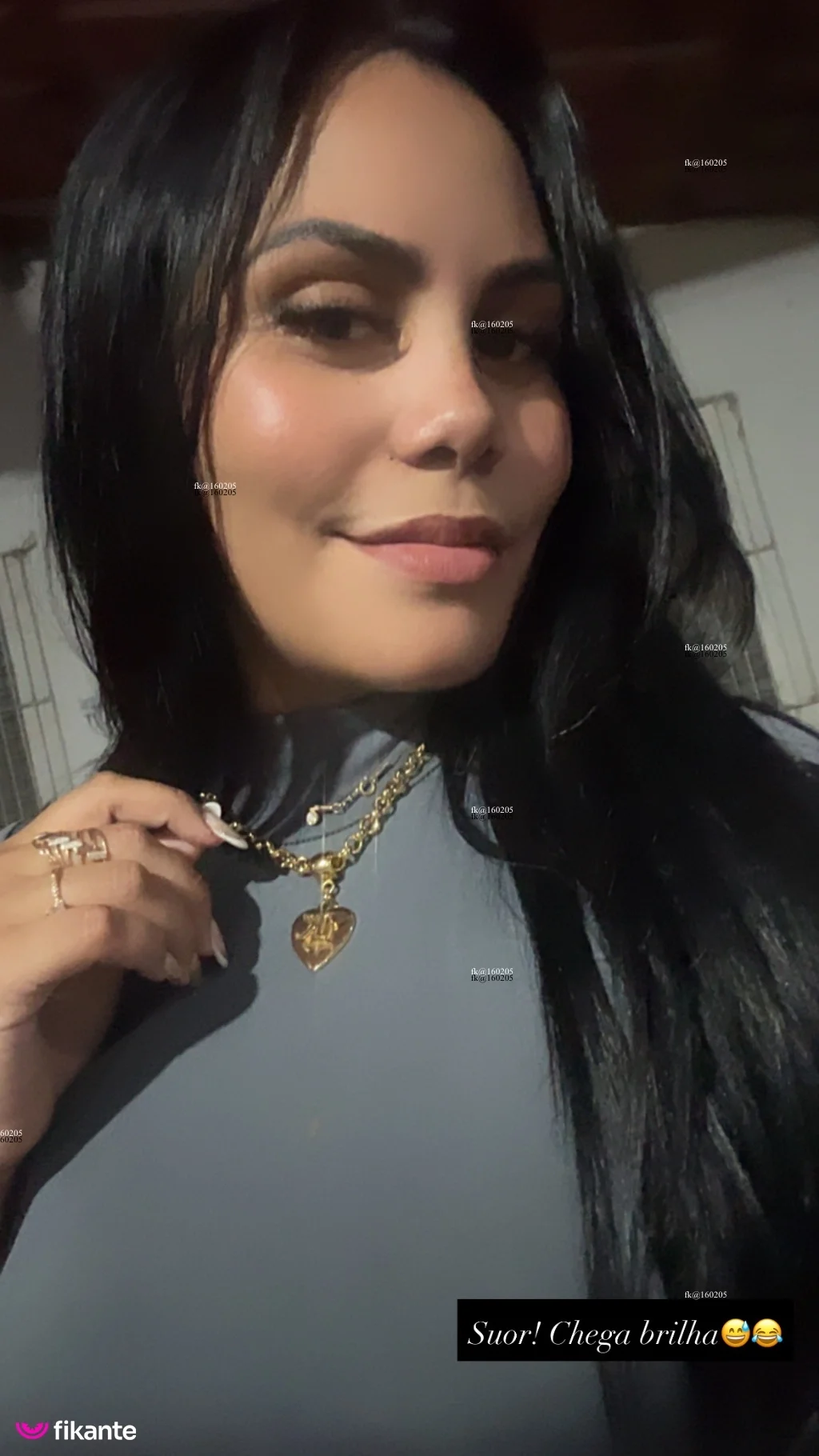 Foto profissional de Thais