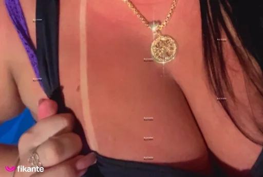 Foto profissional de Boca de veludo chamada video gostosa