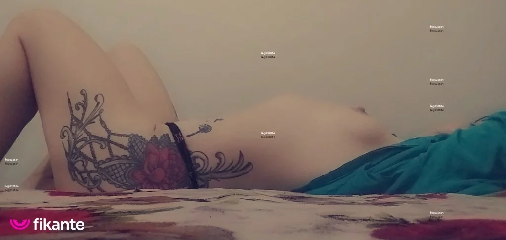 Foto profissional de Sofya becker