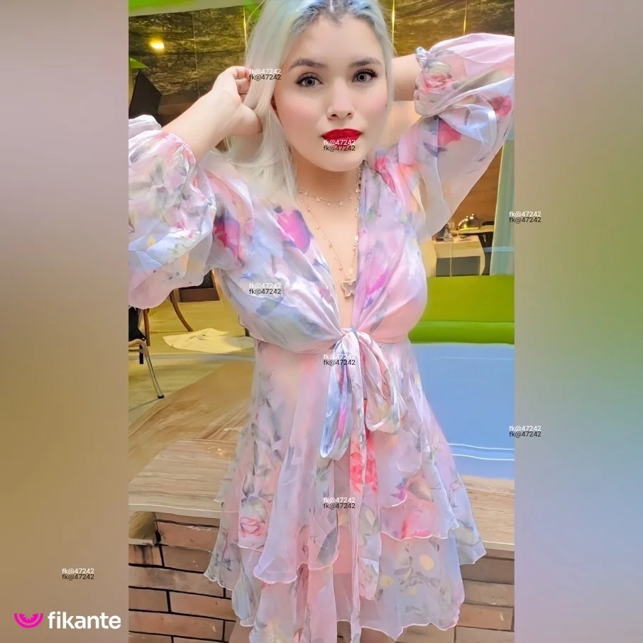foto de Sofia lemos ninfetinha massagista