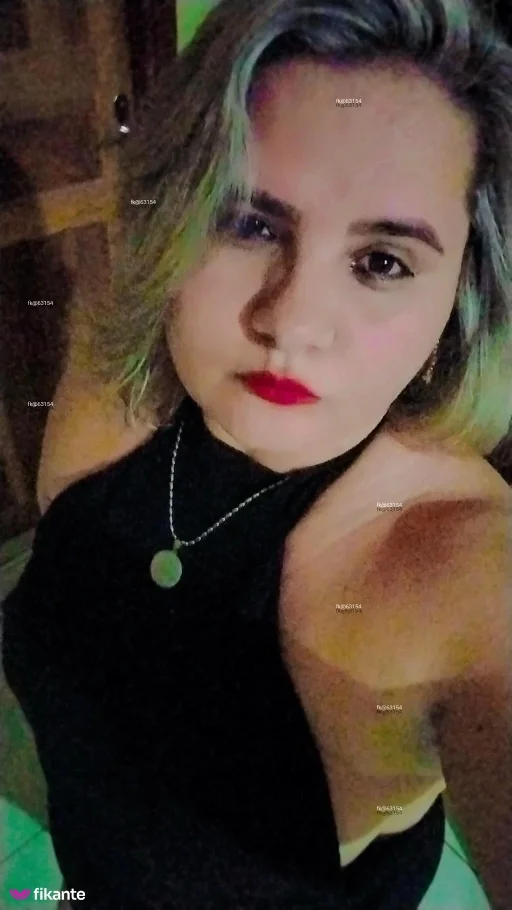 Foto profissional de Loirinha bizerrinha
